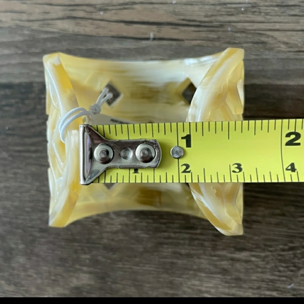 Oh how beautiful is this stunning Tory Burch Cuff - Picture 6 of 13